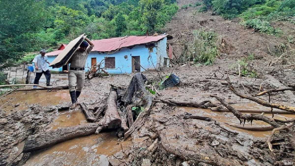 हिमाचल में जारी है आसमानी आफत